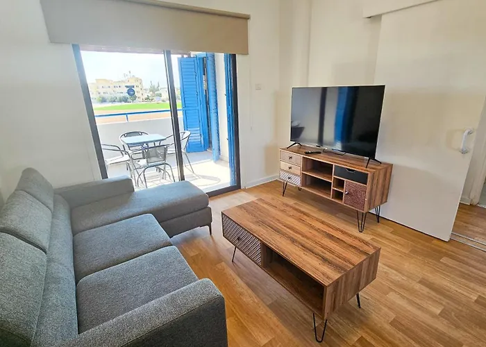 Beachside Hideaway Apartment, 200M To The Havana Beach